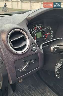 Хэтчбек Ford Fusion 2008 в 