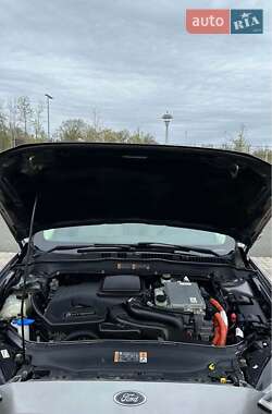 Седан Ford Fusion 2014 в 
