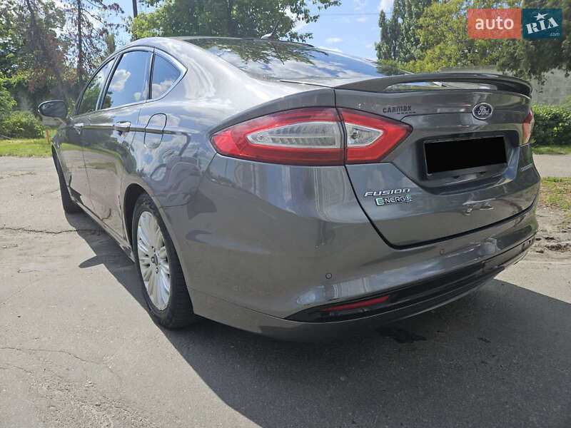 Седан Ford Fusion 2014 в Киеве