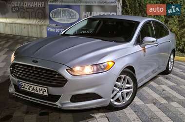 Седан Ford Fusion 2014 в Львові