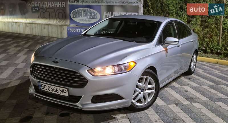 Седан Ford Fusion 2014 в 