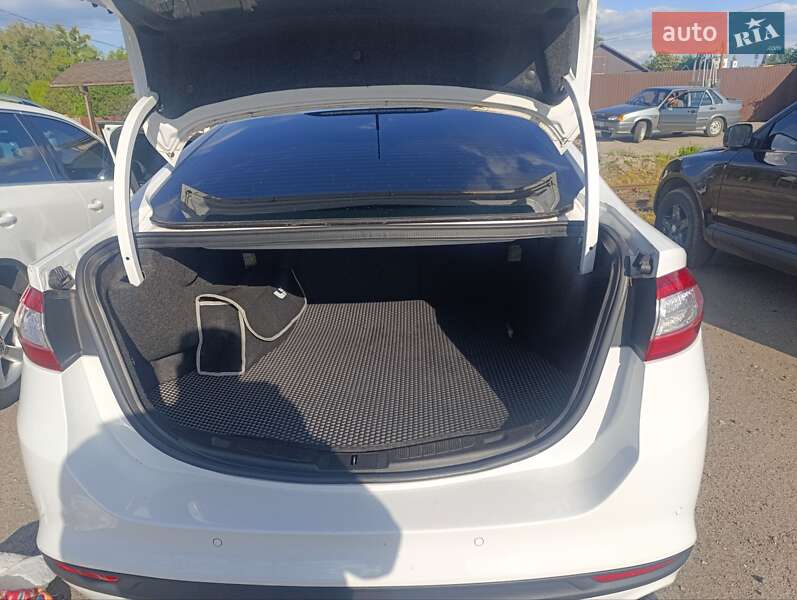 Седан Ford Fusion 2015 в Ахтырке