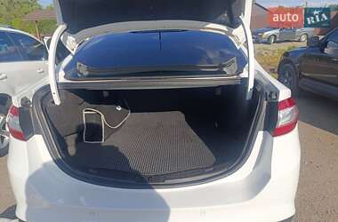 Седан Ford Fusion 2015 в 