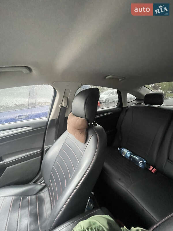 Седан Ford Fusion 2014 в Чернигове