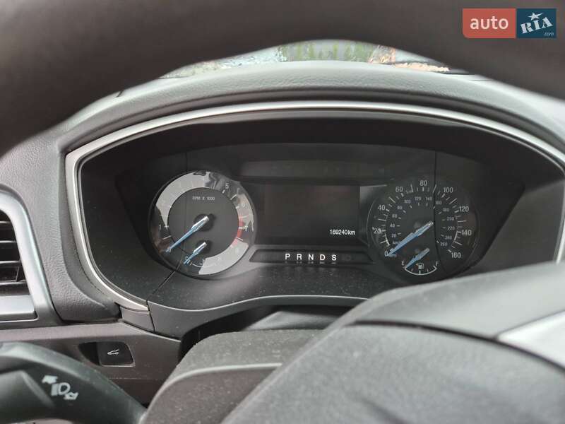 Седан Ford Fusion 2015 в Києві