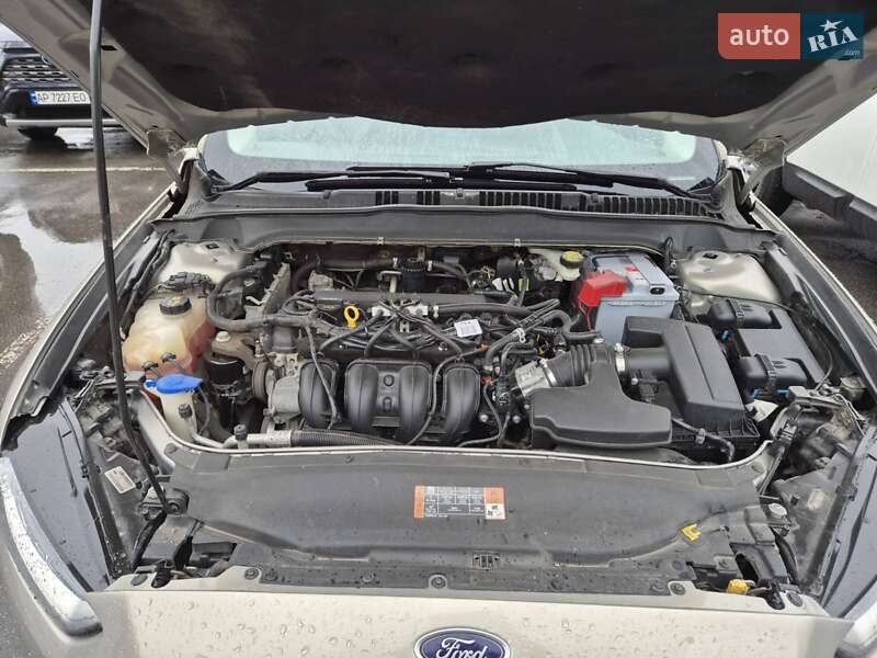 Седан Ford Fusion 2015 в Києві