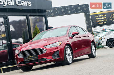 Седан Ford Fusion 2019 в 