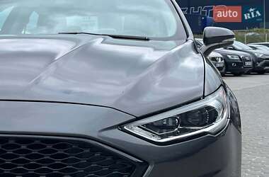 Седан Ford Fusion 2017 в 