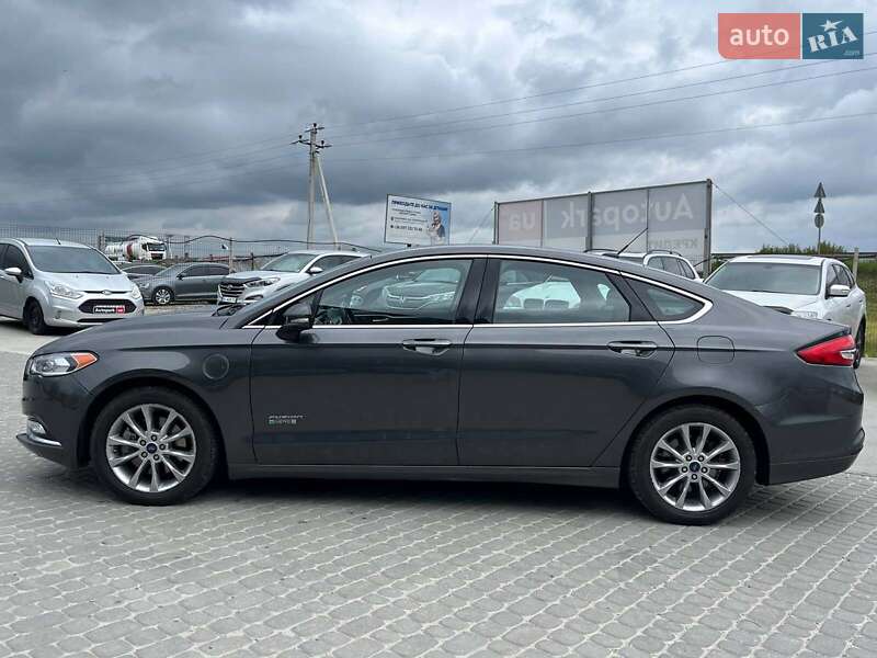Седан Ford Fusion 2017 в Львове