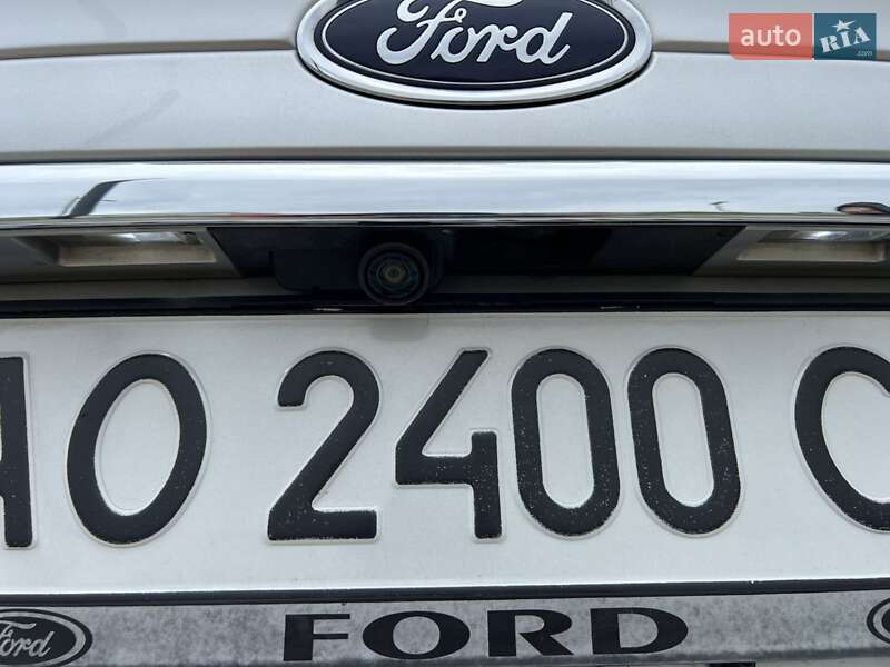 Седан Ford Fusion 2016 в Мукачево