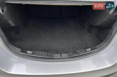 Седан Ford Fusion 2016 в 