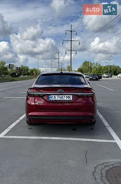 Седан Ford Fusion 2017 в 
