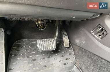 Седан Ford Fusion 2012 в 