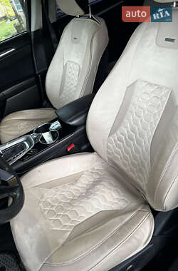 Седан Ford Fusion 2014 в 