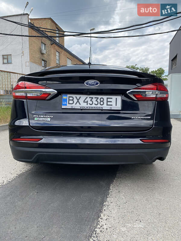 Седан Ford Fusion 2018 в Києві