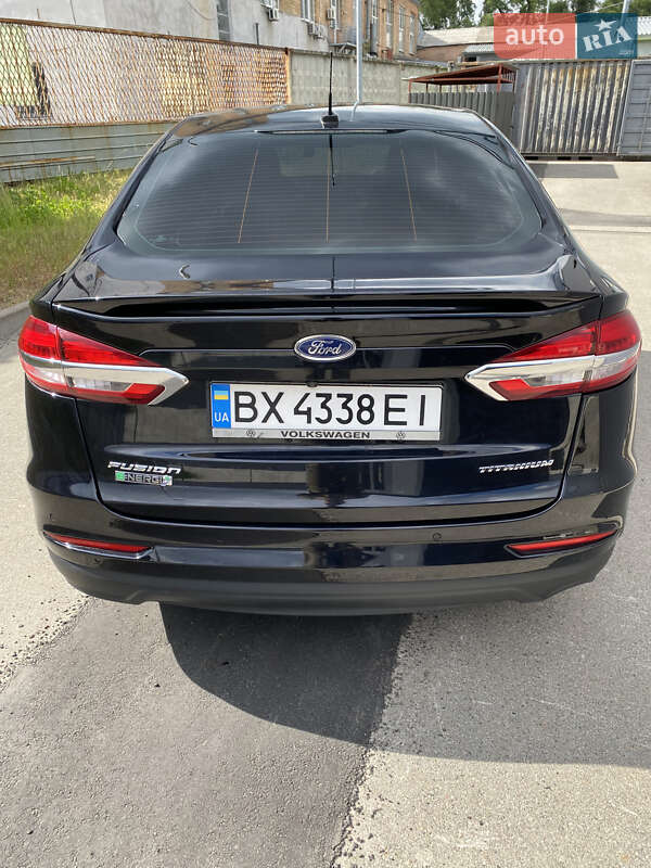 Седан Ford Fusion 2018 в Києві