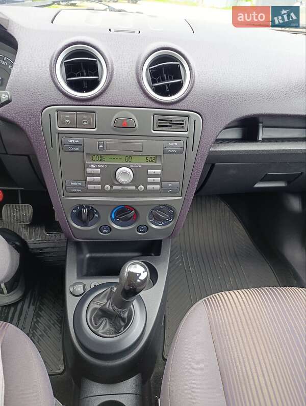 Хэтчбек Ford Fusion 2007 в Ивано-Франковске