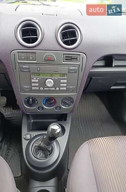 Хэтчбек Ford Fusion 2007 в 
