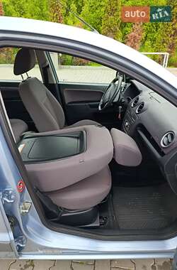 Хэтчбек Ford Fusion 2007 в 
