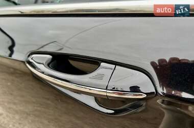 Седан Ford Fusion 2019 в 