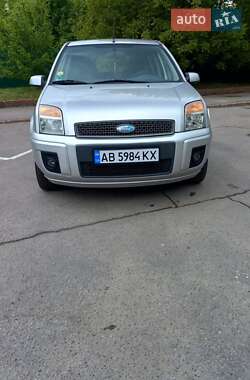Хэтчбек Ford Fusion 2009 в 