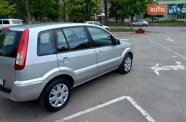 Хэтчбек Ford Fusion 2009 в 