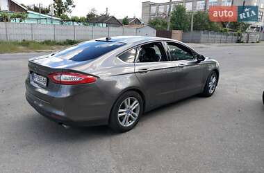 Седан Ford Fusion 2014 в 