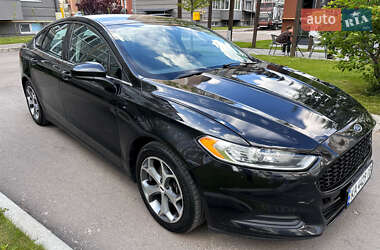 Седан Ford Fusion 2014 в 