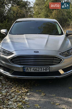 Седан Ford Fusion 2017 в 