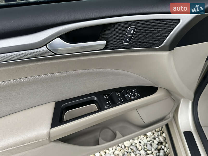 Седан Ford Fusion 2016 в Ивано-Франковске