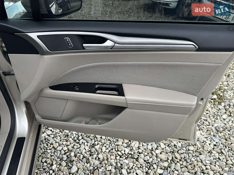 Седан Ford Fusion 2016 в Ивано-Франковске