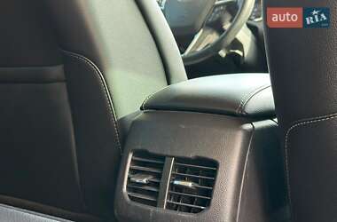 Седан Ford Fusion 2018 в 