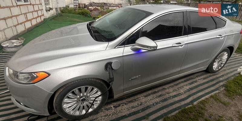 Седан Ford Fusion 2013 в Харькове фото 3 Седан Ford Fusion 2013 в Харькове