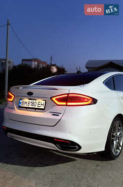 Седан Ford Fusion 2012 в 