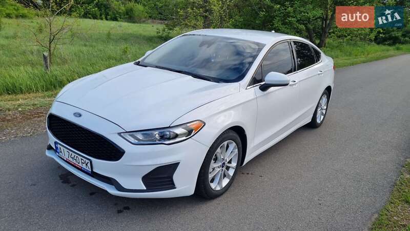 Седан Ford Fusion 2019 в Києві