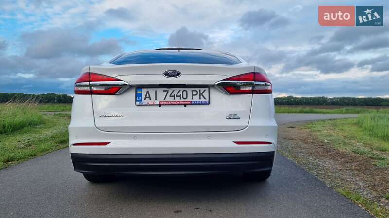 Седан Ford Fusion 2019 в Києві