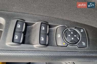 Седан Ford Fusion 2019 в 