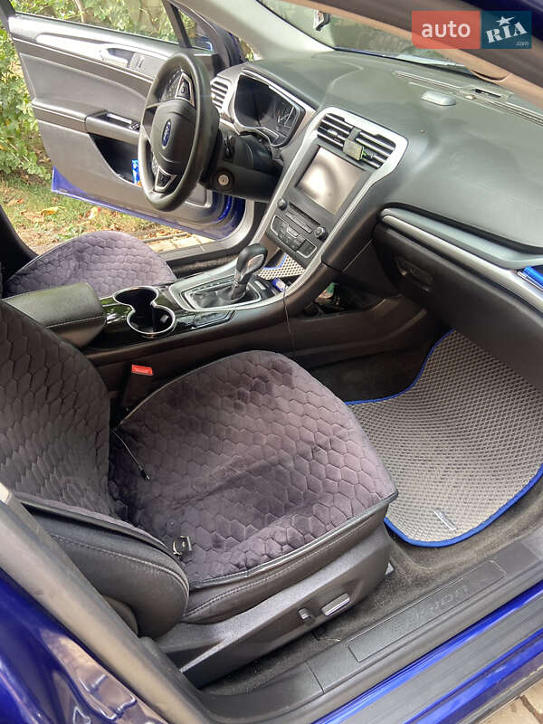 Седан Ford Fusion 2015 в Житомирі
