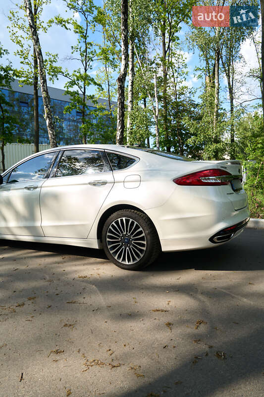 Седан Ford Fusion 2016 в Києві