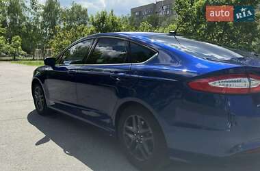 Седан Ford Fusion 2014 в Кременчуці