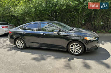 Седан Ford Fusion 2015 в Києві