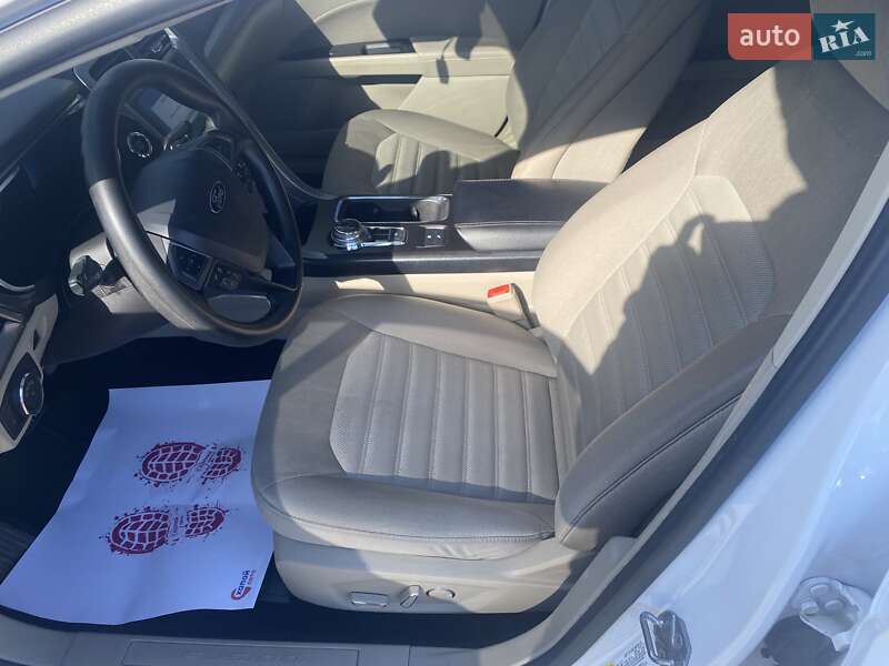 Седан Ford Fusion 2019 в Днепре
