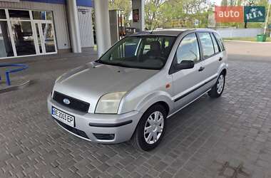 Хетчбек Ford Fusion 2003 в 