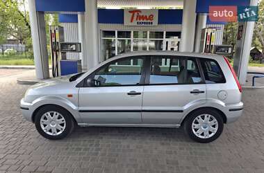 Хетчбек Ford Fusion 2003 в 