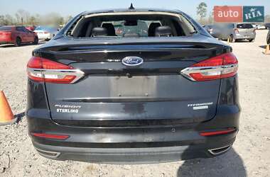 Седан Ford Fusion 2019 в 