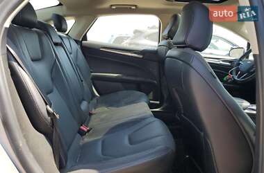 Седан Ford Fusion 2020 в 