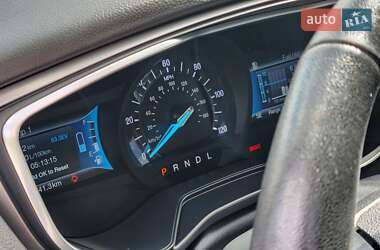 Седан Ford Fusion 2018 в 