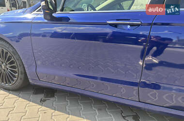 Седан Ford Fusion 2015 в 