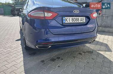 Седан Ford Fusion 2015 в 