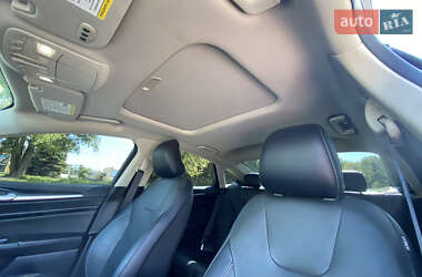 Седан Ford Fusion 2019 в 